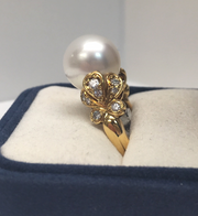 Mikimoto Pearl and Diamond Ring in 18K Yellow Gold